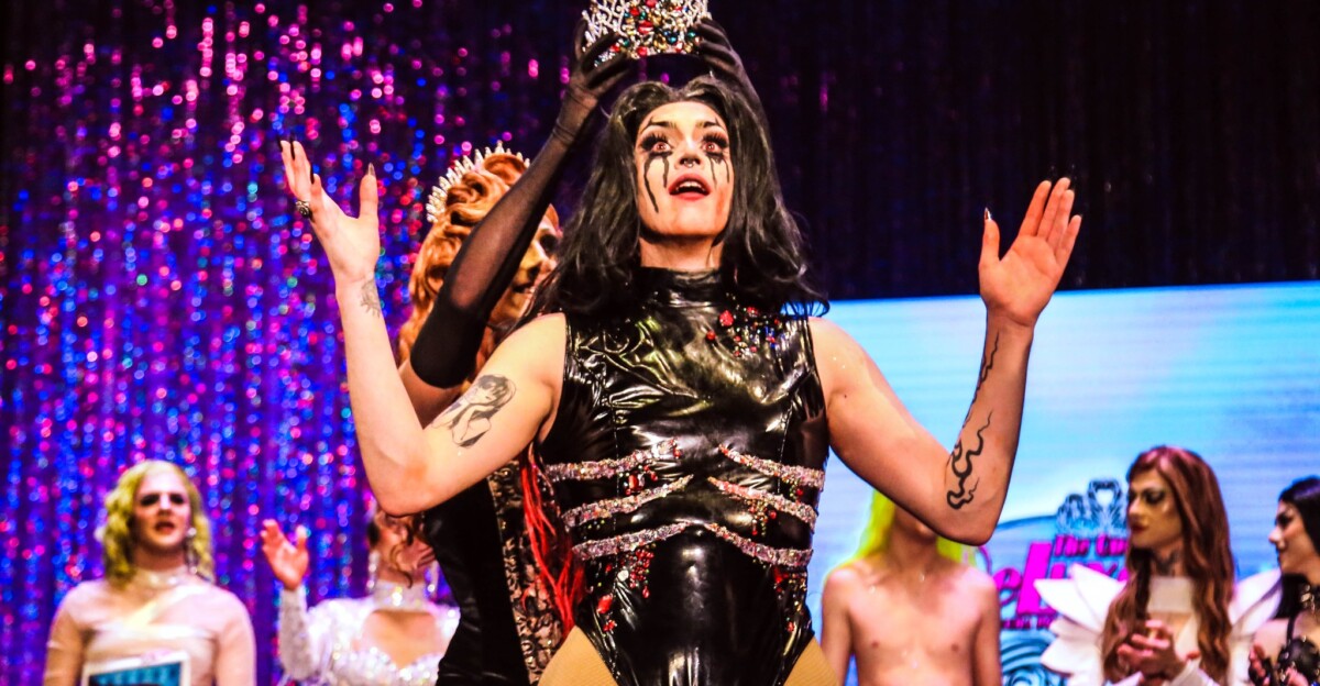 La gala drag 'The Queen Deluxe: la lucha por la corona' regresa a Huelva, con Samantha Ballentines como presentadora