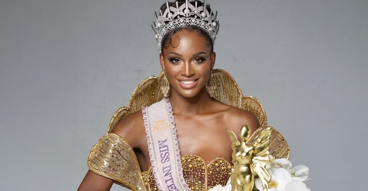 Midori Monet, nueva reina de la belleza trans