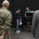 Ensayo de la ópera 'Enemigo del Pueblo' en el Palau de Les Arts de Valencia. Foto: Miguel Lorenzo.