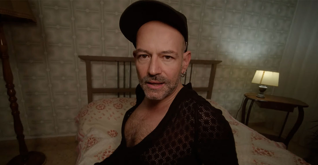 Jordi Maranges estrena el vídeo de 'Black Cat (Caballos salvajes)': "Es una carta de amor al drag y a los locales queer mallorquines"
