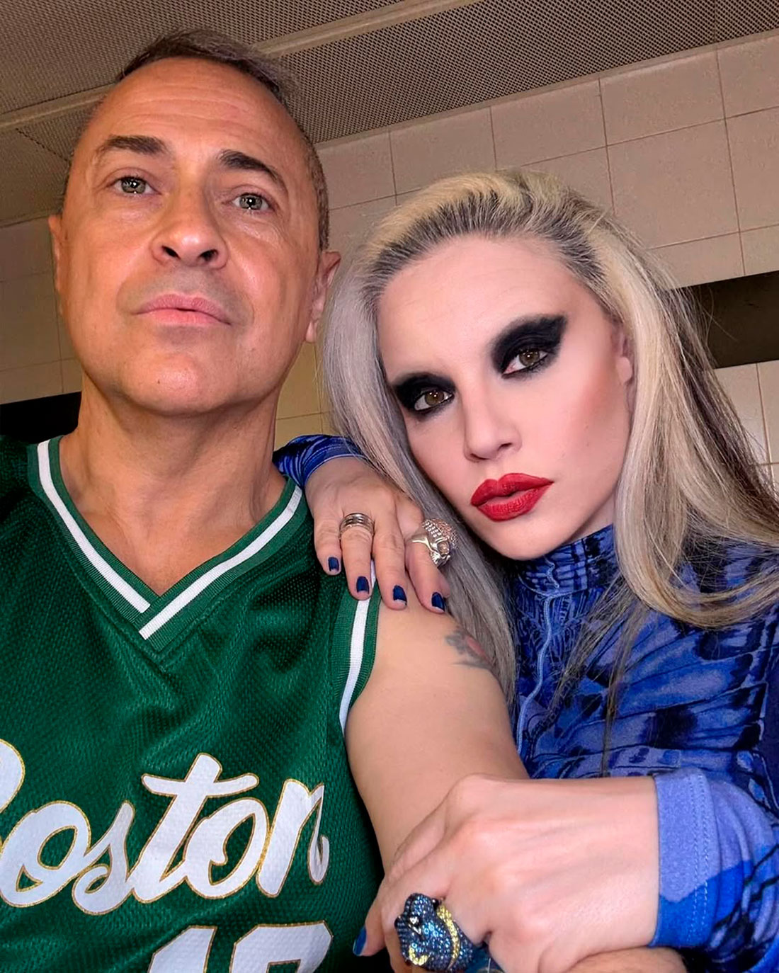 Pedro Munster junto a Alaska, en una foto publicada en su perfil de IG en junio.