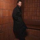 Trench ZARA Pantalón OCTOBRE EDITIONS Zapatos MARTINELLI