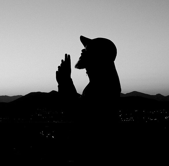 Dellafuente celebra el 10º aniversario de su debut, 'Azulejos de corales', con un vinilo especial