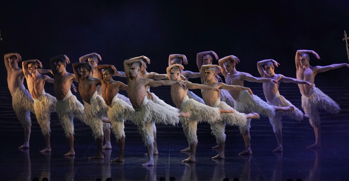 Esta propuesta de Matthew Bourne se estrenó en el Sadler's Wells de Londres en 1995. Foto: Javier del Real.