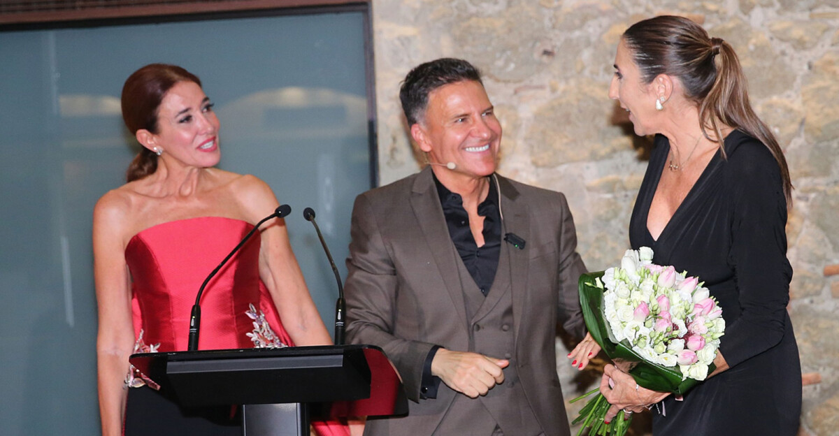 Elsa Anka, Iván Mañero y Paz Padilla en un momento de la gala. Foto: Antonio Romero.