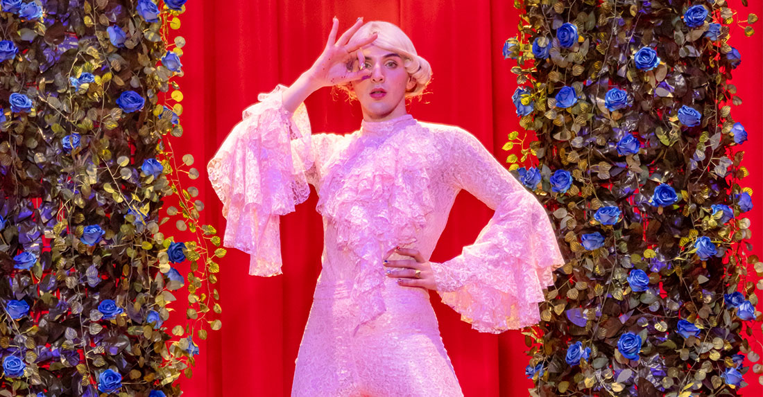 Akirey: "En este mundo nos exigen que encajemos en la norma, pero yo soy un espíritu libre"