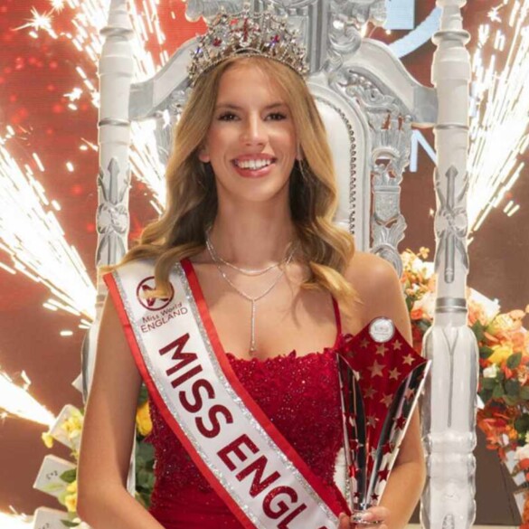 Grace Richardson hace historia al convertirse en la primera mujer abiertamente lesbiana en ser Miss Inglaterra