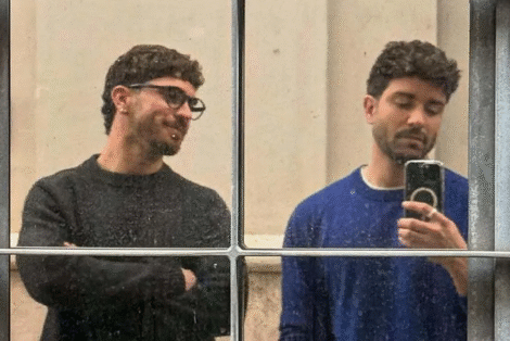 La pareja disfrutando de la mayor ciudad de Portugal