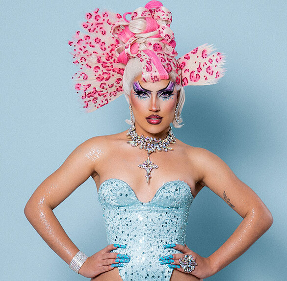 Clover Bish presenta el libro 'Soy drag queen y soy mujer': "Somos minoría, y también queremos ser cabeza de cartel"