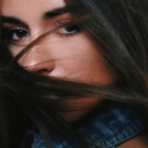 Gafas SORASTUDIO | Pendientes UNODE50 | Vestido PALM ANGELS