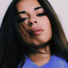 Chaqueta PALOMA SUÁREZ | Pantalón MOSCHINO JEANS | Joyas UNODE50