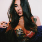 Chaqueta WEILI ZHENG | Body ANTONIO VELASCO | PANTALÓN K-WAY | Joyas LUXENTER