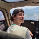 Manu Ríos haciendo turismo por Brasil.