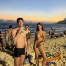 Manu Ríos celebrando el Carnaval.