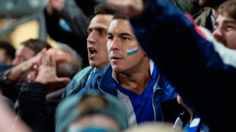 Imagen de la película 'Muy lejos'.