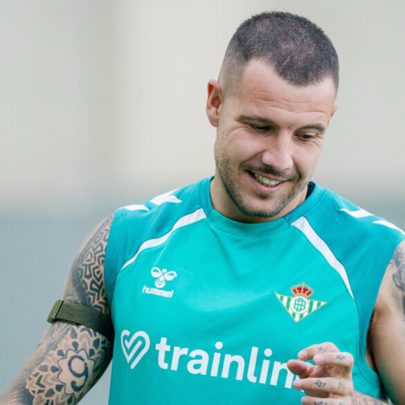 Aitor Ruibal, jugador del Betis, a favor del colectivo LGTBIQ+ en el mundo del fútbol