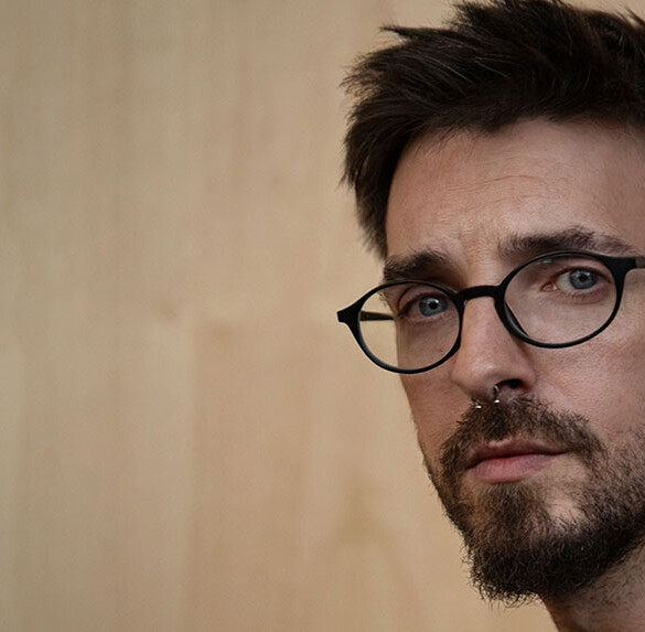 Anto Rodríguez, sobre la obra 'Casi ninguna verdad' en el CDN: "En este mundo vivimos rodeados de mentiras"