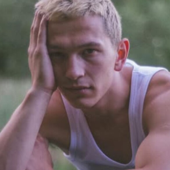 'Proud', la nueva serie gay que está causando polémica en Polonia