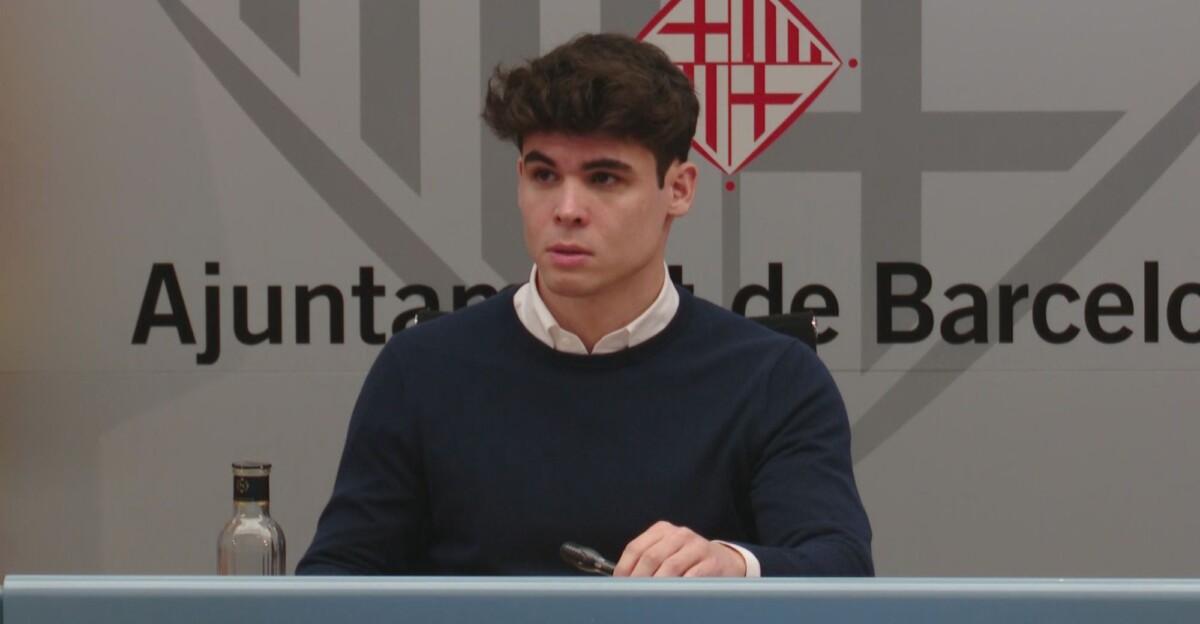 Javi Rodríguez, comisionado LGTBIQ+ en Barcelona, denuncia una campaña de acoso homófobo en redes