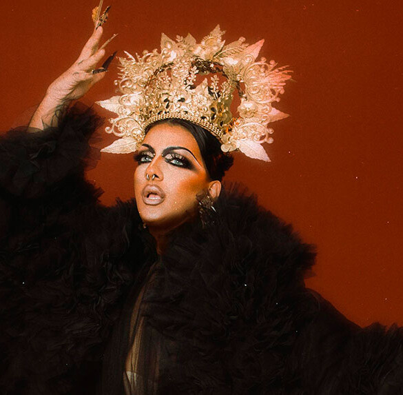 Jota Carajota: "Me encanta hacer playbacks en discotecas, pero actuar con banda, más"