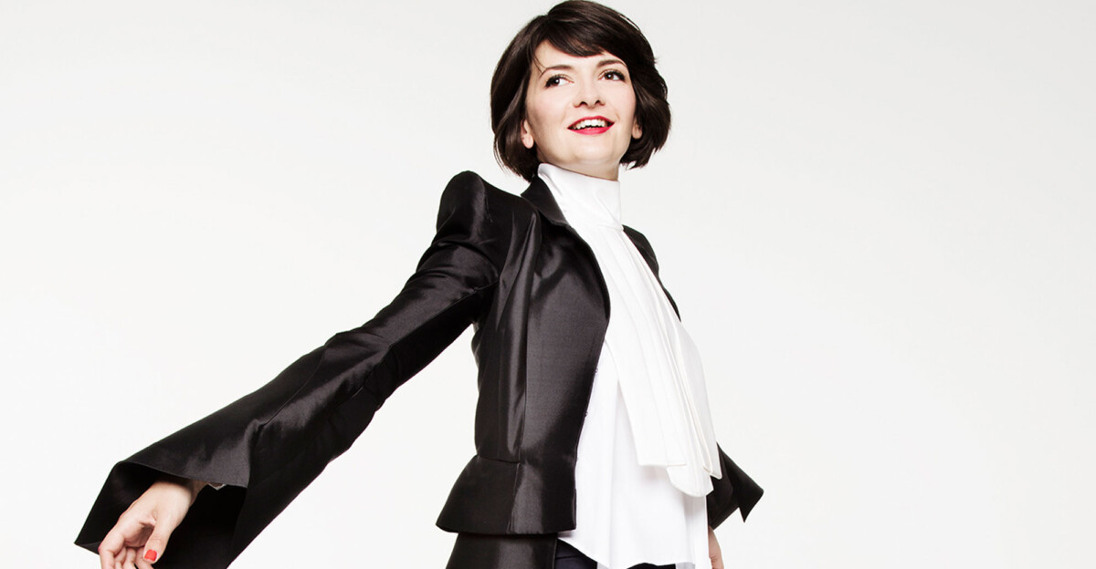 La 'mezzo' francesa regresa el 6 de abril al Ciclo de Lied del Teatro de La Zarzuela con obras de Fauré, Mahler, Albéniz y Falla. Foto: Simon Fowler.