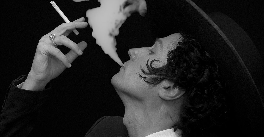 Imagen del bailaor Antonio de Verónica como Miguel de Molina en 'Entre dos orillas'.