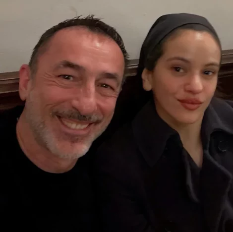 Conoce al coreógrafo (gay) del momento más viral del 'Lux Tour' de Rosalía