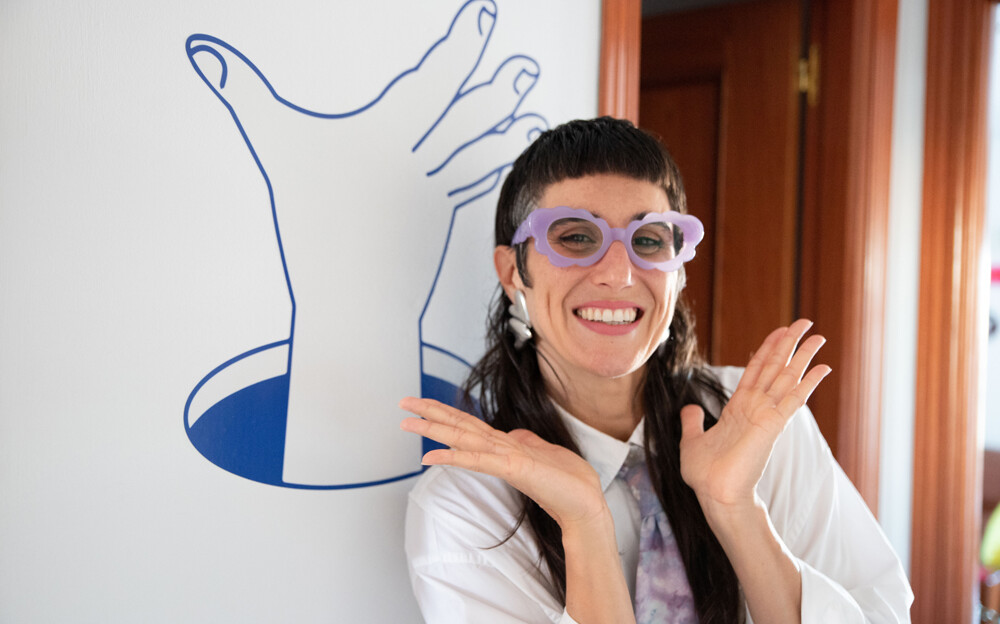 La activista LGTBIQ+ Estupenda Márquez celebra el Día de la Mujer con '8 días de historias feministas'