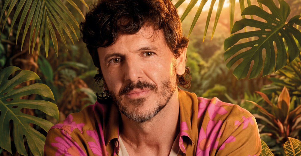 Jaime Zatarain: "No se suelen contar historias LGTBIQ+ como en 'A una isla de ti', desde la naturalidad total"