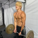 Taz Skylar en Instagram.