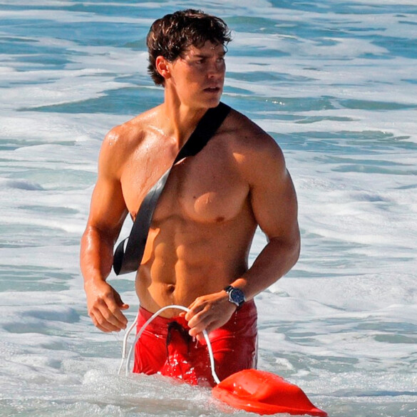 Así lucen los protagonistas del reboot de 'Los vigilantes de la playa'