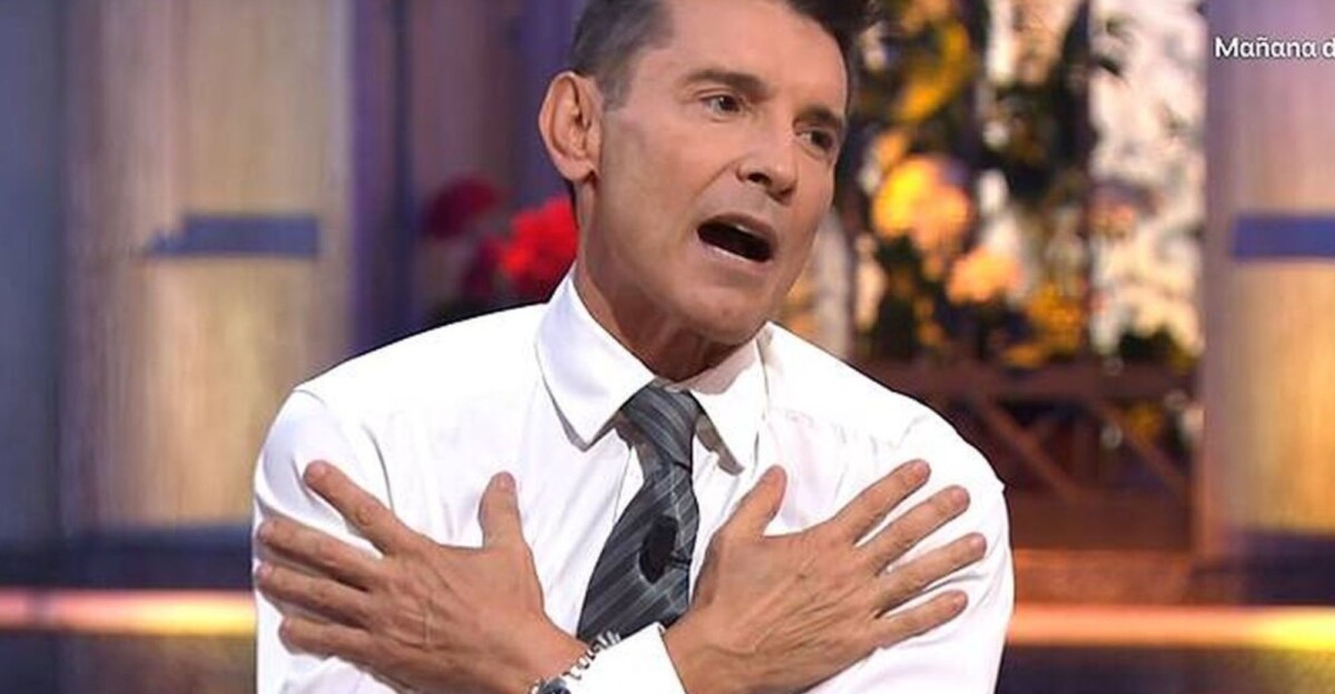 Jesús Vázquez se sincera en 'Al cielo con ella': "Tenía que estar fingiendo siempre que tenía novias"