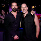 Tristan Schukraft con Ricky Martin. Foto: Michael Kovac