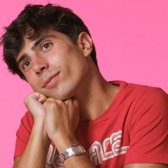 Carlos Peguer: "Ya no existe ese Internet donde los maricones y los raros nos encontrábamos"