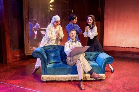 Imagen de 'El tiempo entre costuras, el musical'.
