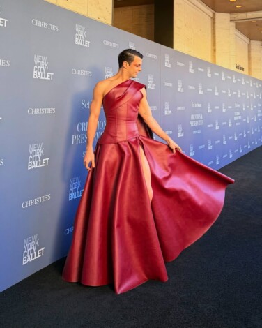 El diseño del traje fue del propio bailarín.