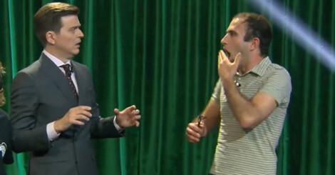 Tras recibir las hostias, el gay seguía siendo gay.