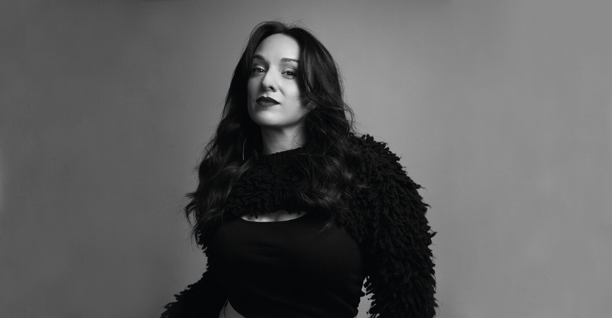 Ruth Iniesta protagoniza la portada del mes de mayo de 'Shangay' y nos cuenta sus planes, entre los que está su debut en el Royal Ballet and Opera Covent Garden de Londres. Foto: Gemma Escribano.