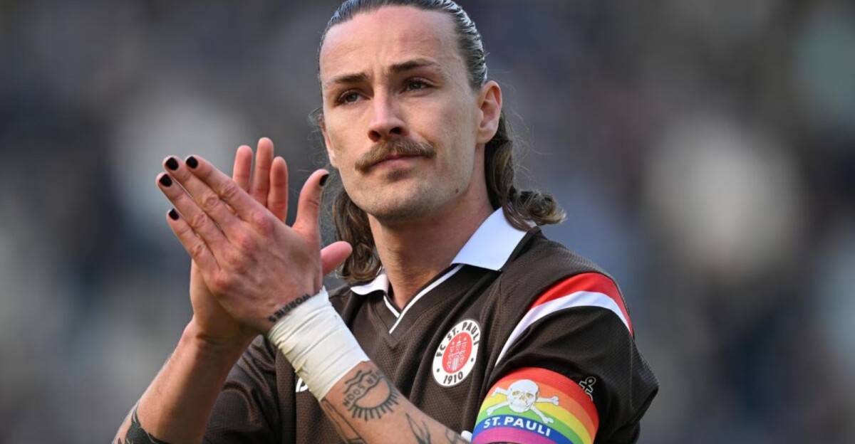 8 futbolistas del Mundial que se han pronunciado a favor del colectivo LGTBIQ+