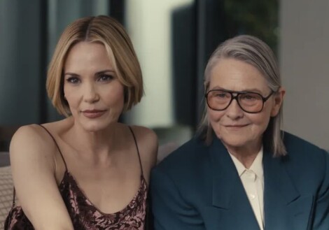 Cherry Jones en Hacks