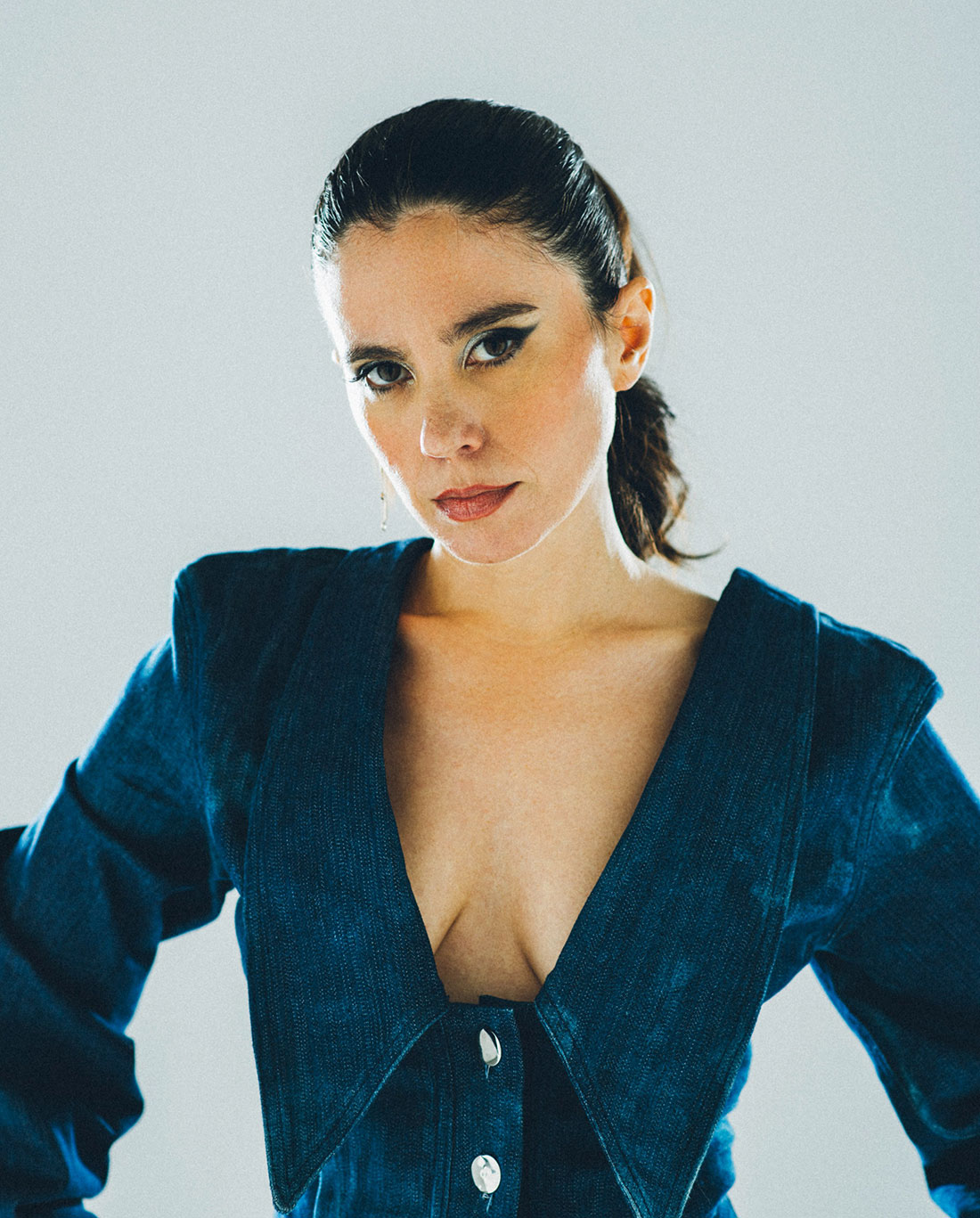 Javiera Mena Shangay