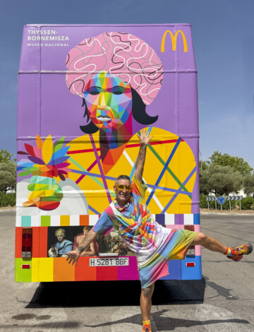 La carroza de McDonalds y el Museo Thyssen.